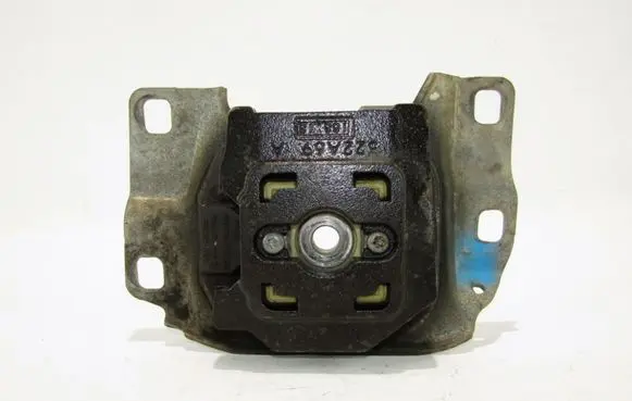 Ford Focus Engine mount bracket 322A69A