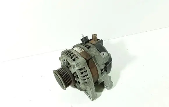 Toyota Yaris Generator/alternator 270600N090 1042113000 33060
