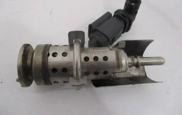 Peugeot 308 AdBlue injector 9813930180