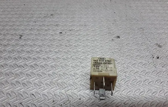 Volkswagen PASSAT B5 Other relay 443919578C