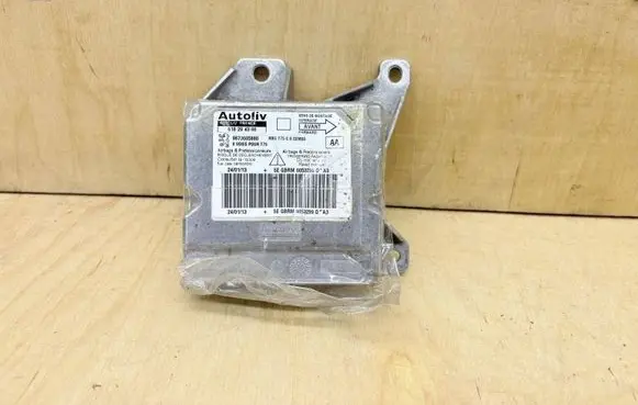 Peugeot RCZ Airbag control unit/module 9673605880