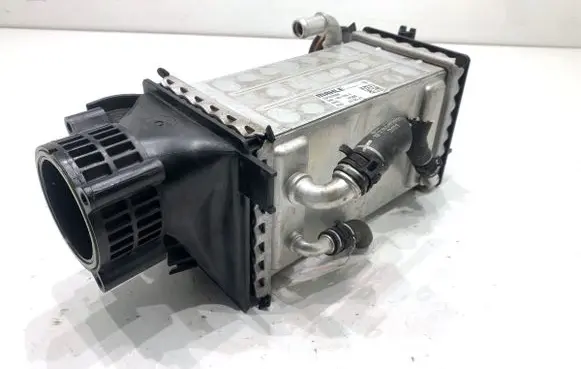 Audi Q3 F3 Intercooler radiator 04E145785E