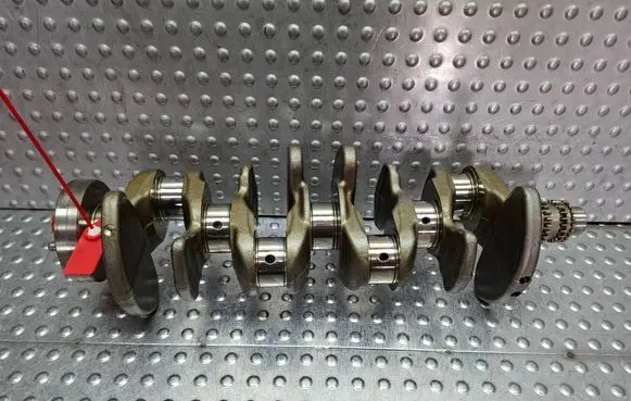 Renault Captur II Crankshaft S26309894 8488RH5H470