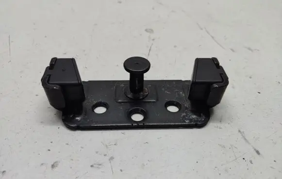 BMW 1 E82 E88 Trunk lock loop 7078167
