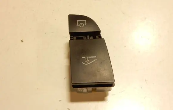 Audi A6 S6 C6 4F Glove box handle 4F1927227A 6125