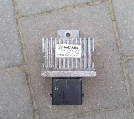 Ford Kuga II Glow plug pre-heat relay 9M5Q12A343AA PBC1F812