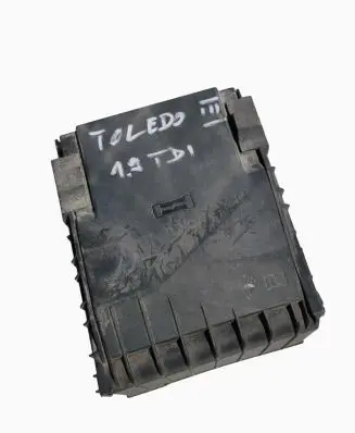 Seat Toledo III (5P) Fuse box cover