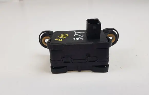 BMW 3 E90 E91 ABS wheel speed sensor 6762769