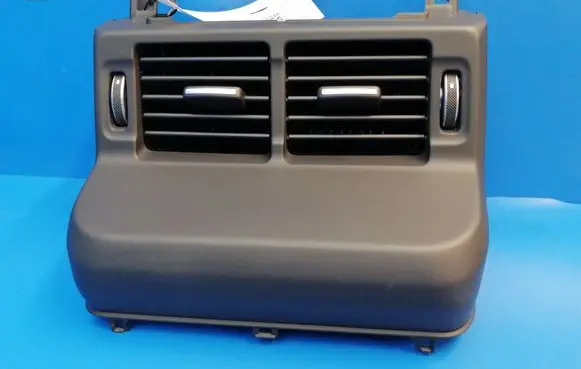 Rear air vent grill