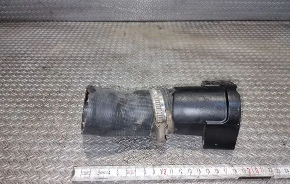 Volkswagen Caddy Intercooler hose/pipe 03L131111J