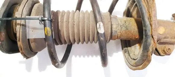 Toyota Avensis T250 Front coil spring