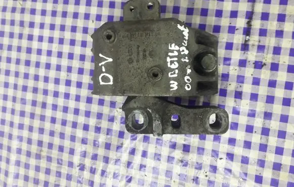 Volkswagen New Beetle Gearbox mount 110139262