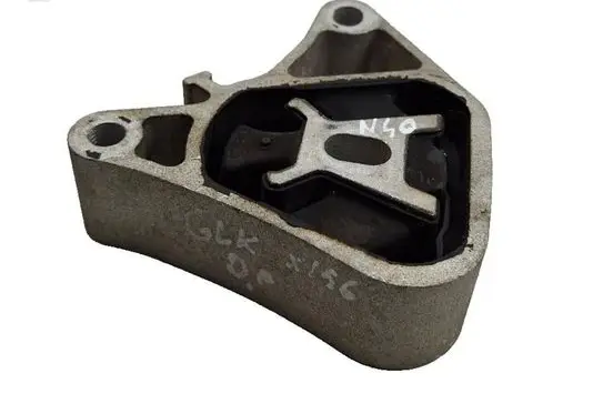 Mercedes-Benz GLA W156 X156 Engine mount bracket A2462400809