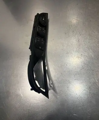 Ford Focus Electric window control switch AM5T14A132CA 10020922