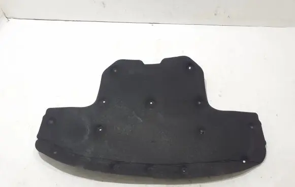 Engine bonnet/hood sound/heat insulation