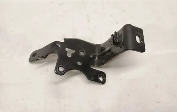 Peugeot 3008 II Other engine bay part 9807238380