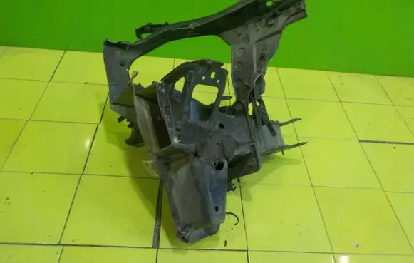 Opel Zafira A Front side member NP506