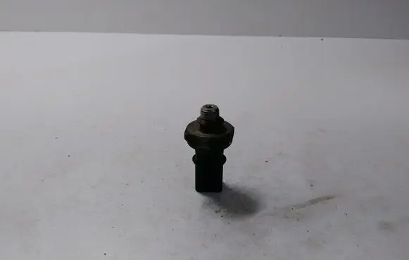 Nissan Almera Tino Oil pressure sensor 111303