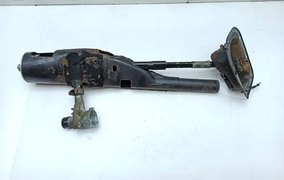 Mercedes-Benz COMPAKT W115 Steering wheel axle set 
