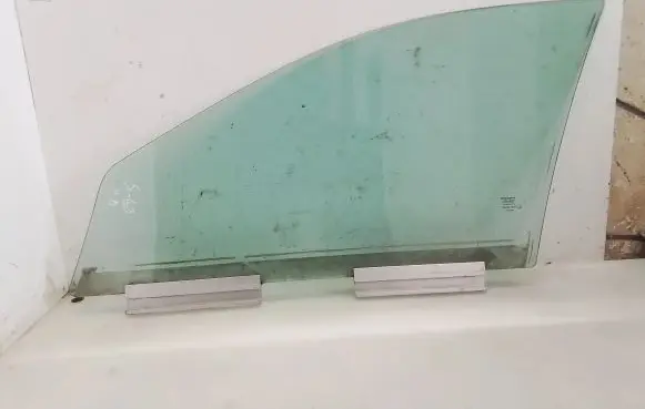 Volvo S60 Front door window glass four-door 43R001105
