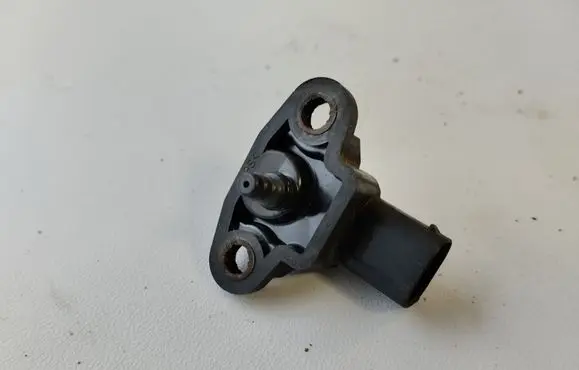 Mercedes-Benz Sprinter W906 Air pressure sensor A0051535028