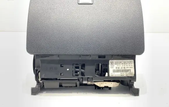 Mercedes-Benz C W204 Screen/display/small screen A2048203897