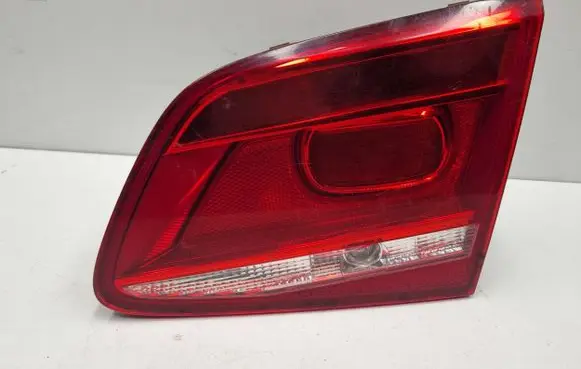 Volkswagen PASSAT B7 Tailgate rear/tail lights 3AE945094D