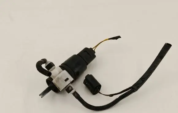 Windscreen/windshield washer pump