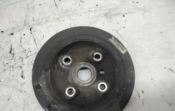 Volvo S40, V40 Crankshaft pulley