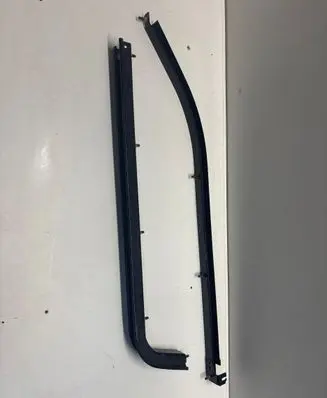 Chrysler Pacifica Sliding door upper top rail 
