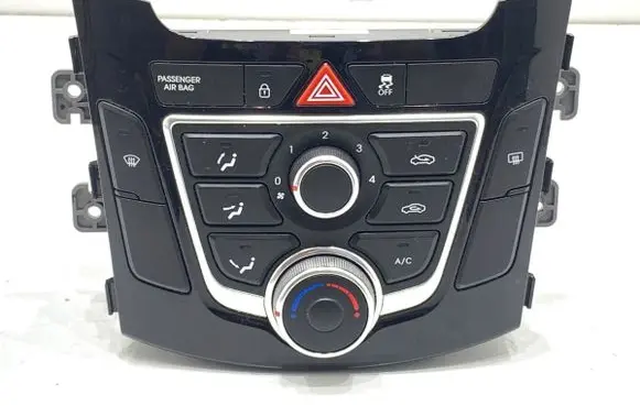 Hyundai i30 Interior fan control switch