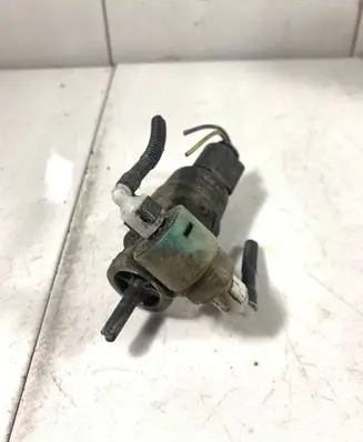 Volkswagen Golf V Windscreen/windshield washer pump 1T0955651A