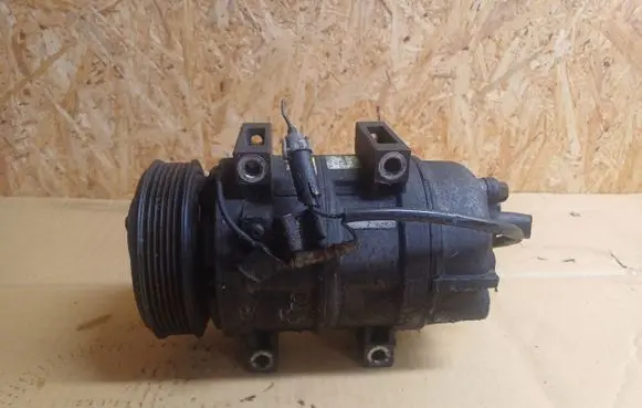 Volvo V70 Air conditioning (A/C) compressor (pump) 8684286