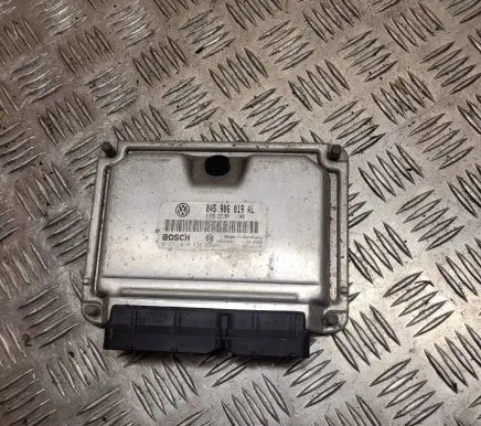 Volkswagen Polo Engine control unit/module 045906019AL 28SA5441 0281010698