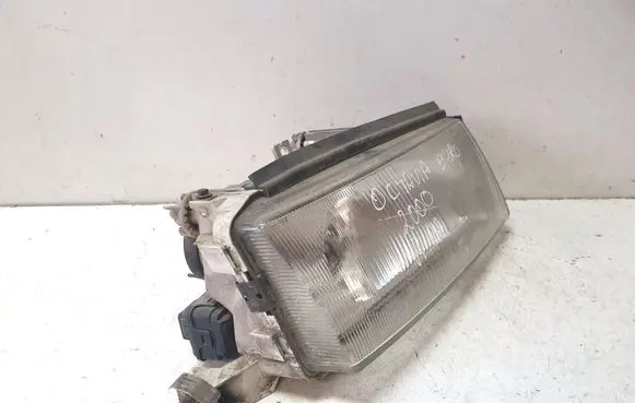 Skoda Octavia Mk1 (1U) Headlight/headlamp 24608600