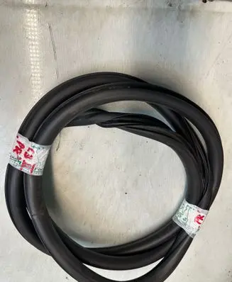 Citroen C3 Front door rubber seal 2313