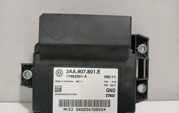 Volkswagen PASSAT B7 Hand brake control module 3AA907801E 17982901A GN00267085S