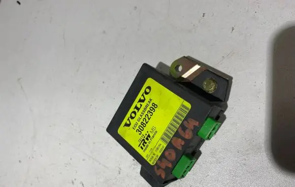 Volvo S40, V40 Other control units/modules 30822398 72114 71007704