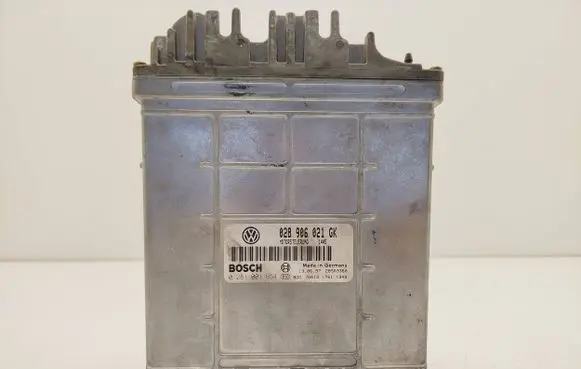Volkswagen PASSAT B5 Engine control unit/module 028906021GK 28SA3360 0281001654