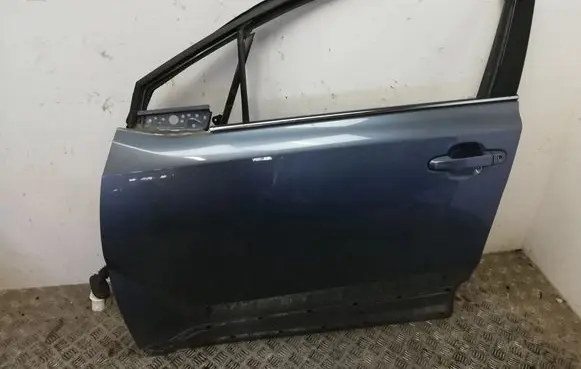 Toyota C-HR I Front door 