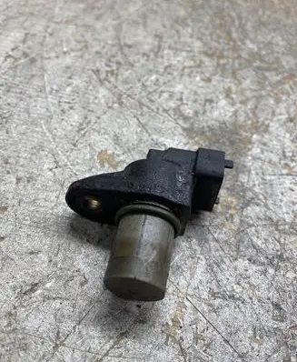 Mercedes-Benz E W210 Camshaft speed sensor 0031539726