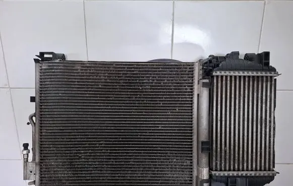 Opel Meriva B Coolant radiator