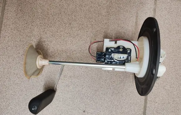 Subaru Legacy Fuel level sensor 