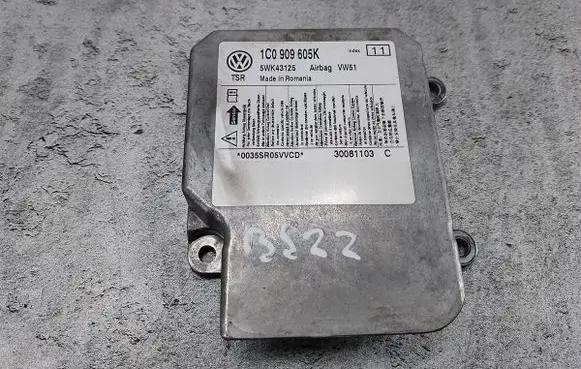 Skoda Fabia Mk2 (5J) Airbag control unit/module 1C0909605K
