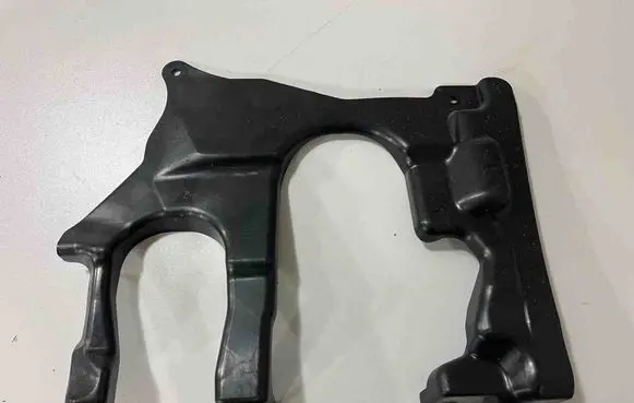 Rear underbody cover/under tray
