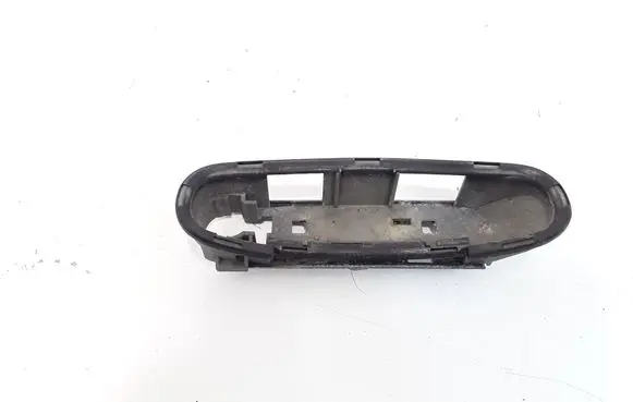 Audi A6 S6 C5 4B Front door exterior handle/bracket 4B2837886