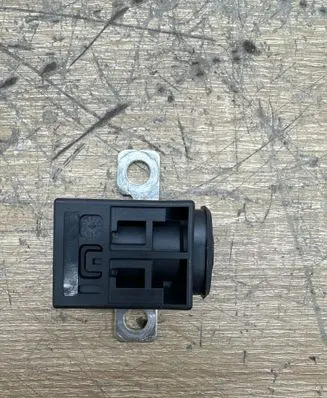 Audi A6 S6 C7 4G Battery relay fuse 4F0915519 150052