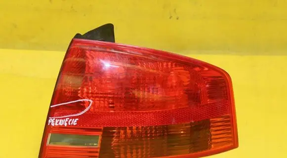 Audi A4 S4 B7 8E 8H Rear/tail lights 8E5945096