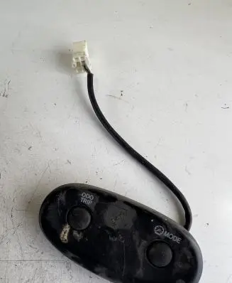 Toyota Yaris Cruise control switch 
