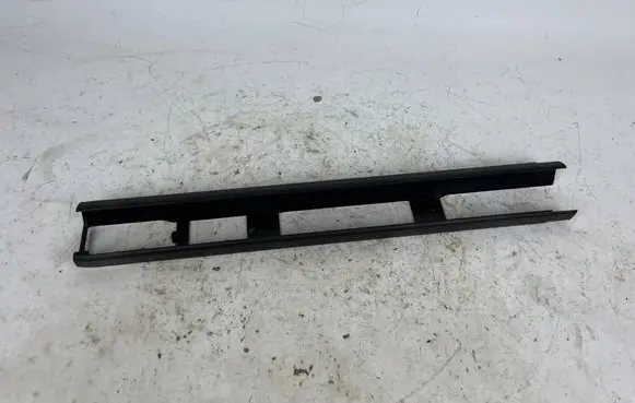 Porsche Macan (95B) Front passenger seat rail trim 7P5881464A